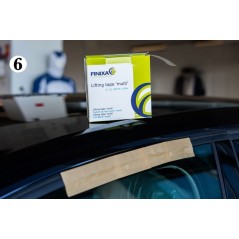 étape six application ruban lève-joint de protection pour portière et vitre auto.